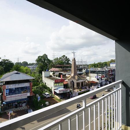 Quilon Residency Kundara Hotel Perumanseri Exterior photo