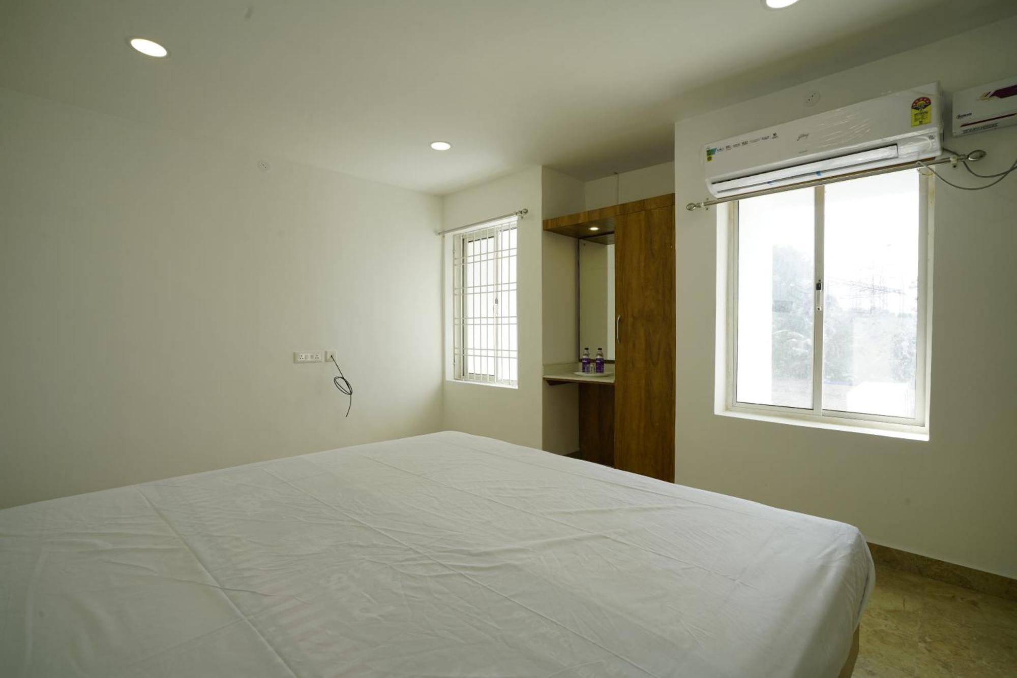 Quilon Residency Kundara Hotel Perumanseri Exterior photo